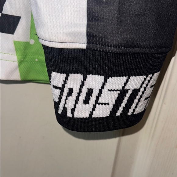 Men’s Frostiez High Speed XL Green and Black Long Sleeve Racing Shirt/Jersey - Picture 6 of 6